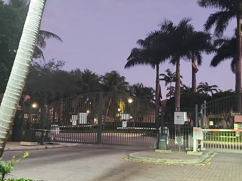 3190 NW 31st Ter Oakland Park, FL 33309, Broward County