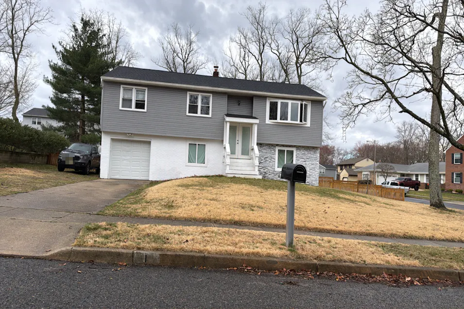 1 Beechwood St Blackwood, NJ 08012, Gloucester County