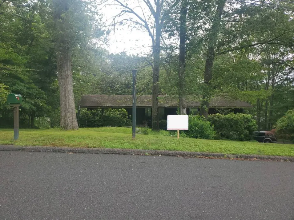 35 Sturbridge Rd Easton, CT 06612, Fairfield County