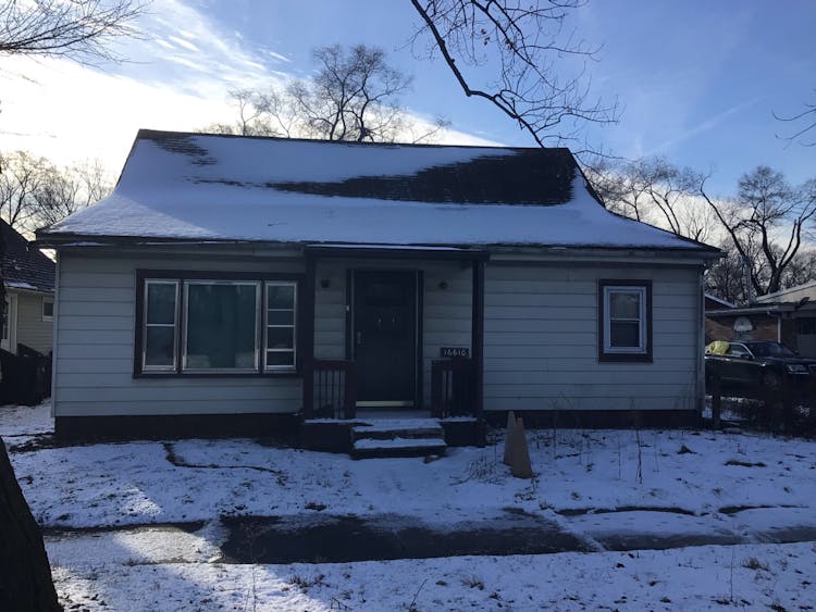 16610 Geneva Dr Harvey, IL 60426, Cook County