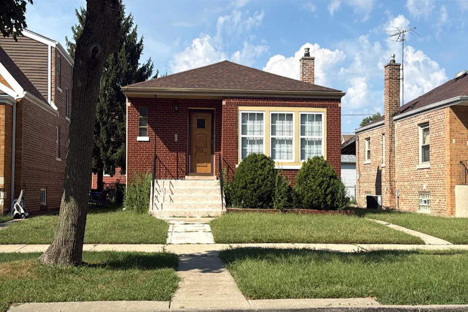 2914 E 98th St Chicago, IL 60617, Cook County