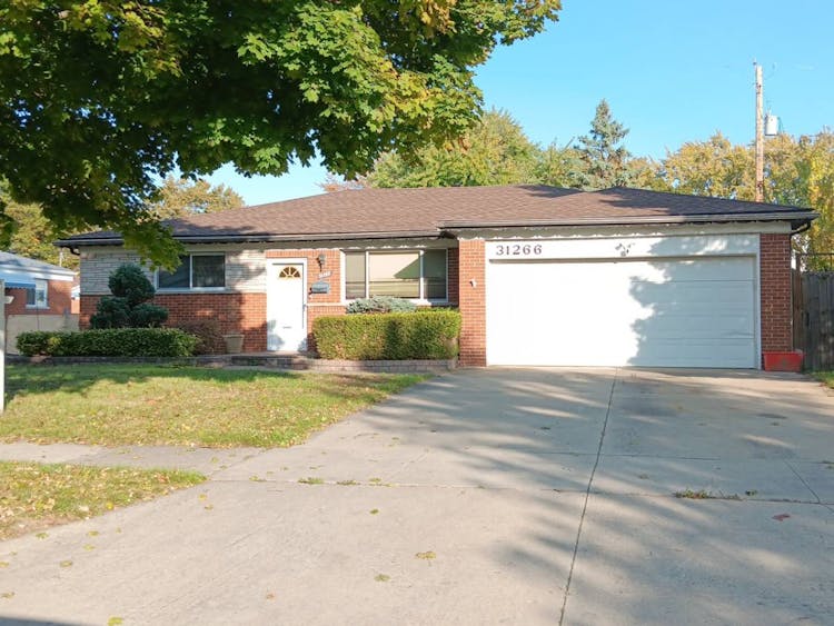 31266 Tecla Drive Warren, MI 48088, Macomb County