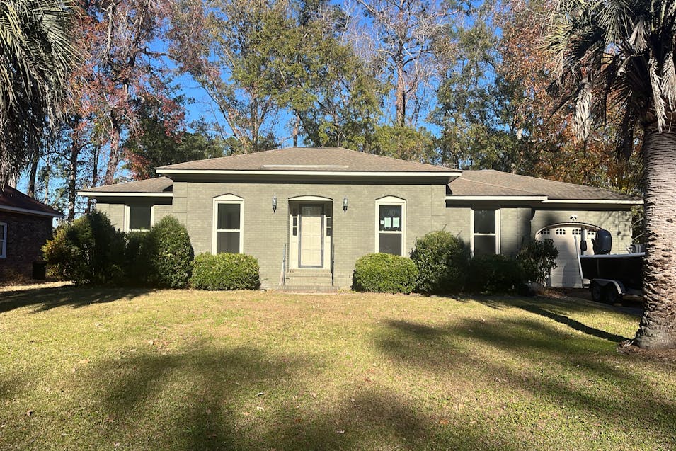 203 Stratford Dr Summerville, SC 29485, Dorchester County