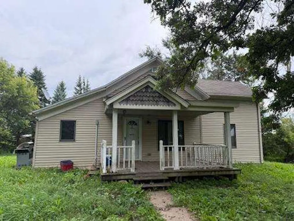 77451 275th St Clarks Grove, MN 56016, Freeborn County