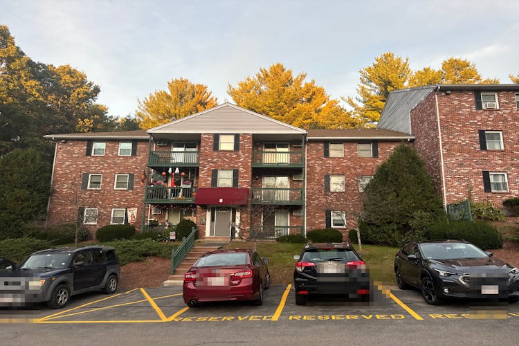 75 Huntoon Memorial Highway Unit #5-10 Leicester, MA 01524, Worcester County