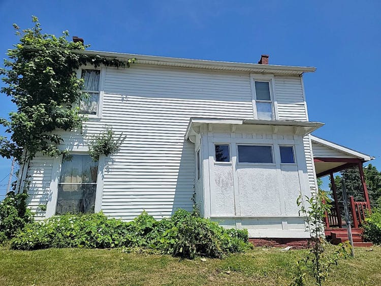 252 W Main Street Saint Paris, OH 43072, Champaign County