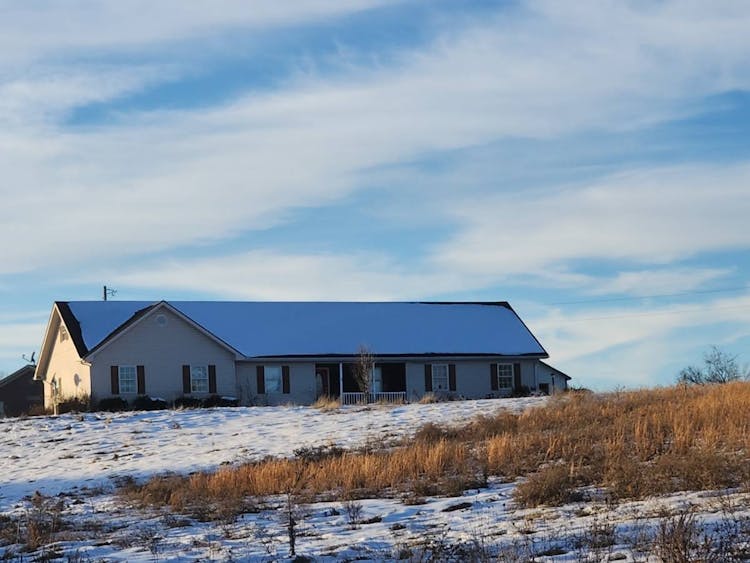 6321 State Rt 141 Gallipolis, OH 45631, Gallia County