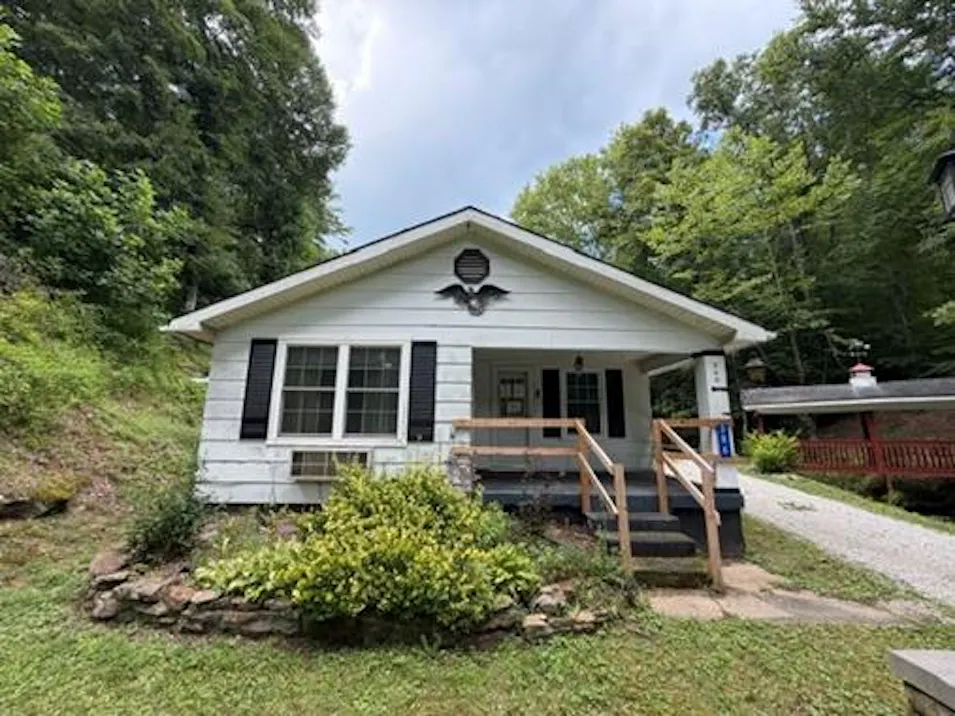 386 Mahaffey Hollow Road Livingston, KY 40445, Jackson County