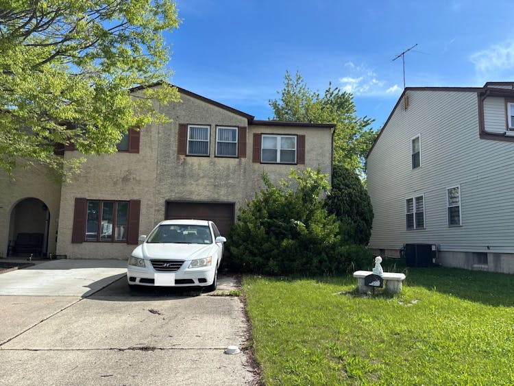 3 Lunar Lane Sewell, NJ 08080, Gloucester County