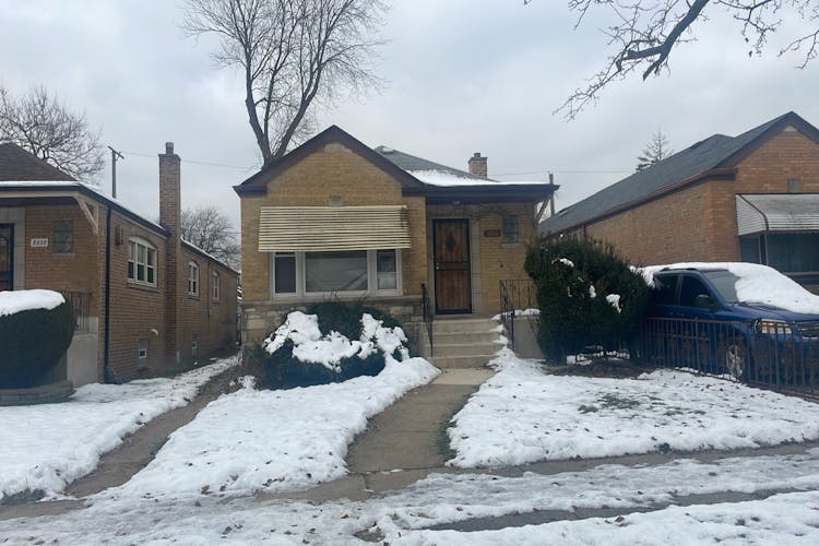 8926 S. Paxton  Ave. Chicago, IL 60617, Cook County