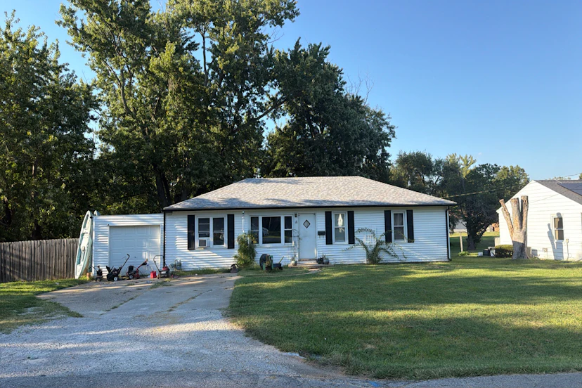 16 Hill Park Dr