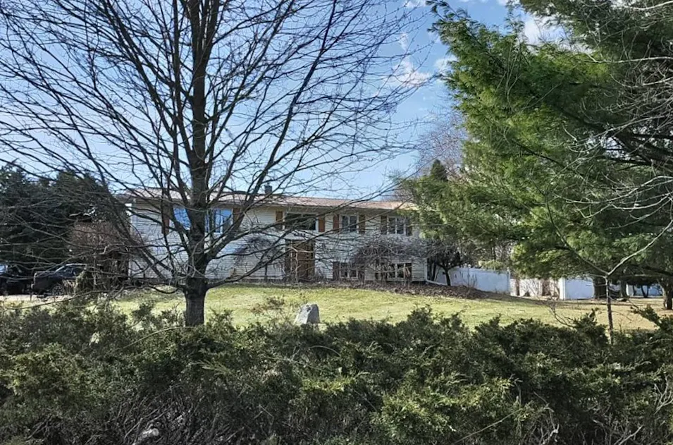 8825 Laurena Dr Ovid, MI 48866, Clinton County