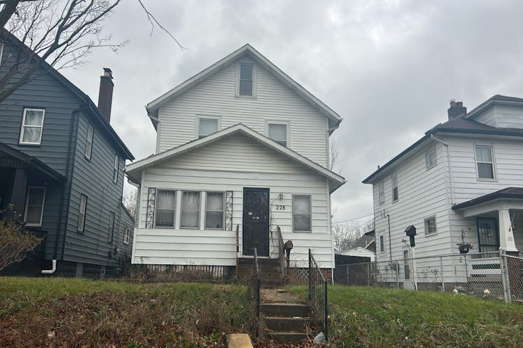 228 North Harris Avenue Columbus, OH 43204, Franklin County