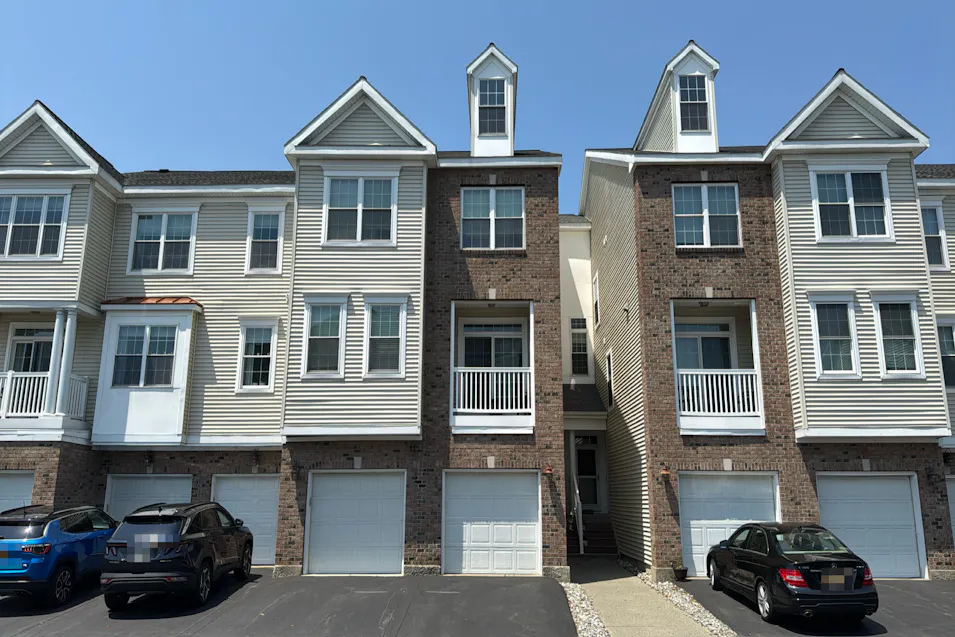 3205 Admirals Walk Drive Cohoes, NY 12047, Albany County