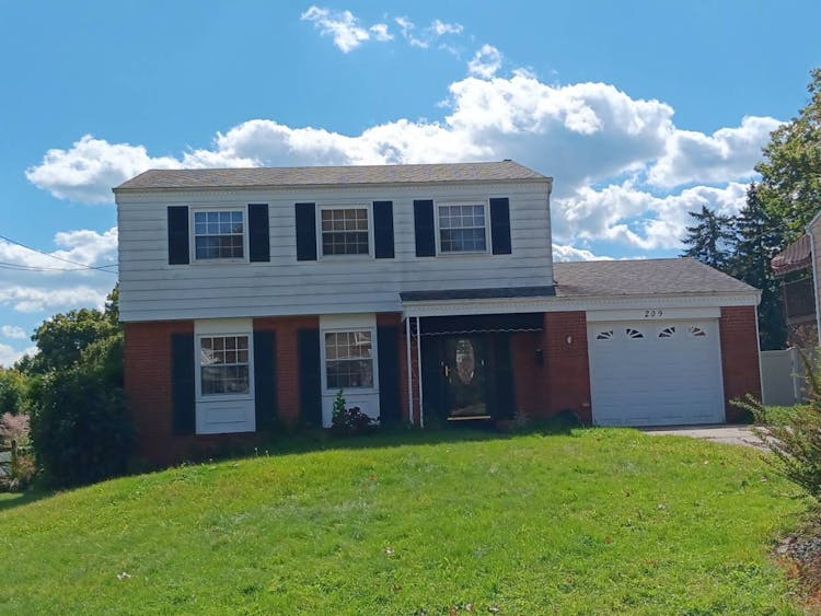 209 Elbrook Drive Natrona Heights, PA 15065, Allegheny County