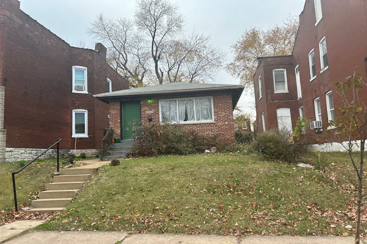 3145 Oregon Ave Saint Louis, MO 63118, St. Louis County