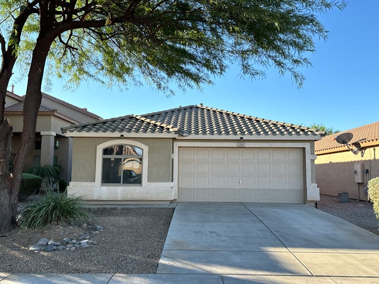 1295 East Estelle Lane San Tan Valley, AZ 85140, Pinal County