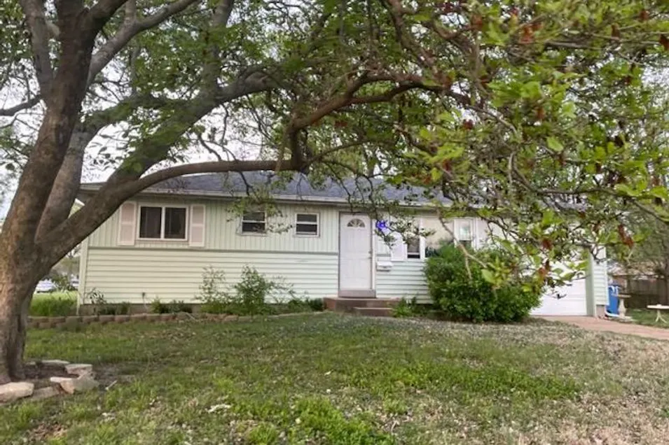 855 Lilac Dr Florissant, MO 63031, St. Louis County