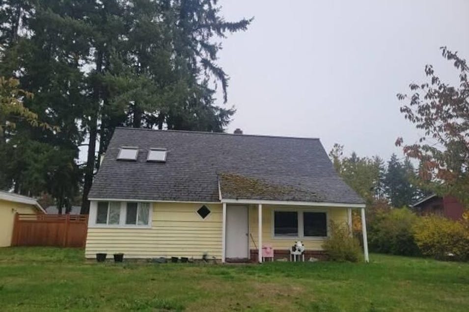 1920 NE 7th Ave Oak Harbor, WA 98277, Island County