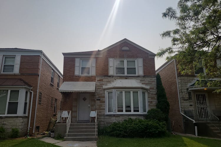 6219 N Saint Louis Ave Chicago, IL 60659, Cook County