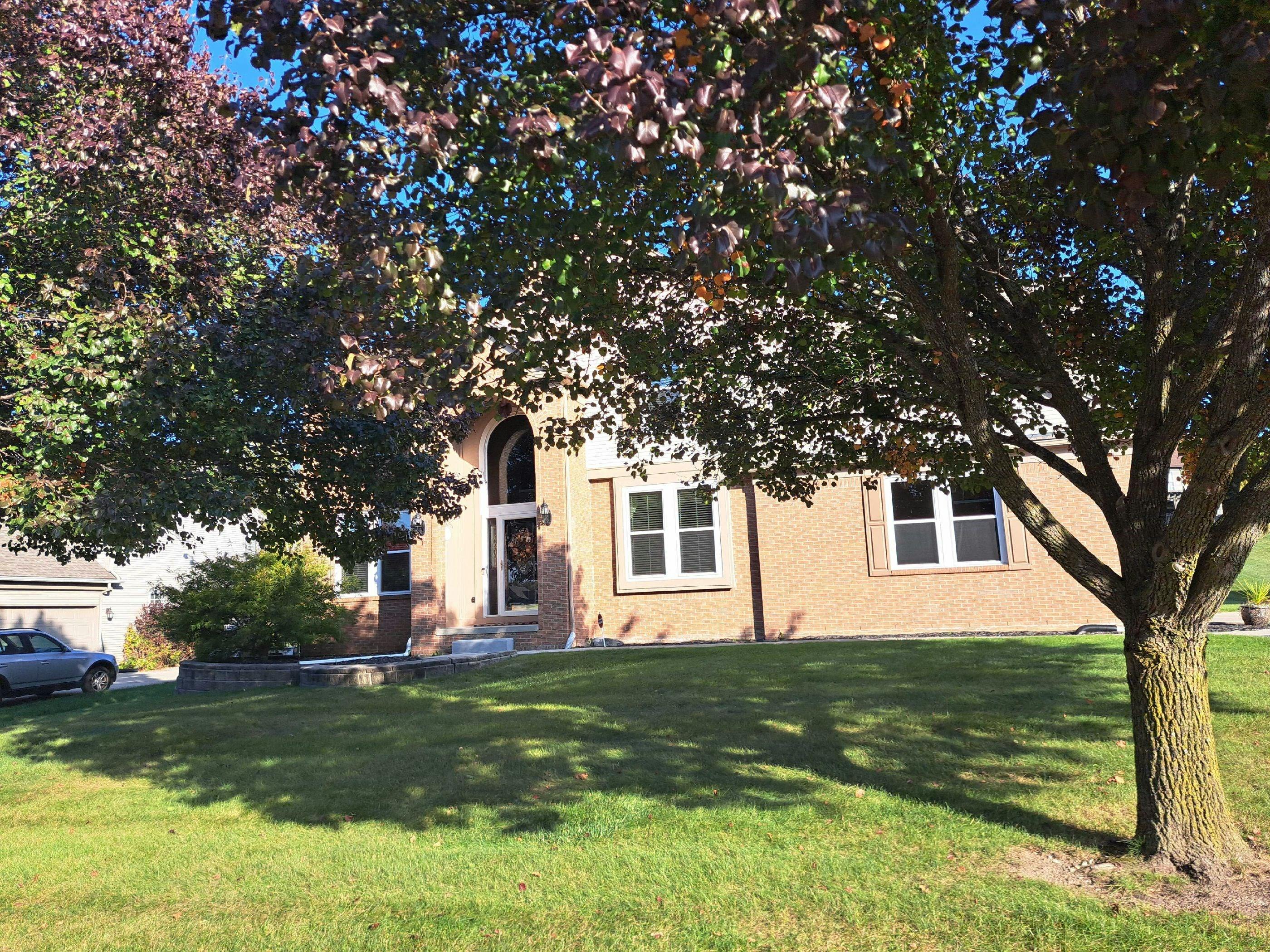 Newcastle Ct, Grand Blanc, MI 48439 #1