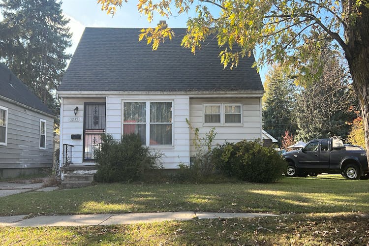 3235 Beaumont Toledo, OH 43608, Lucas County