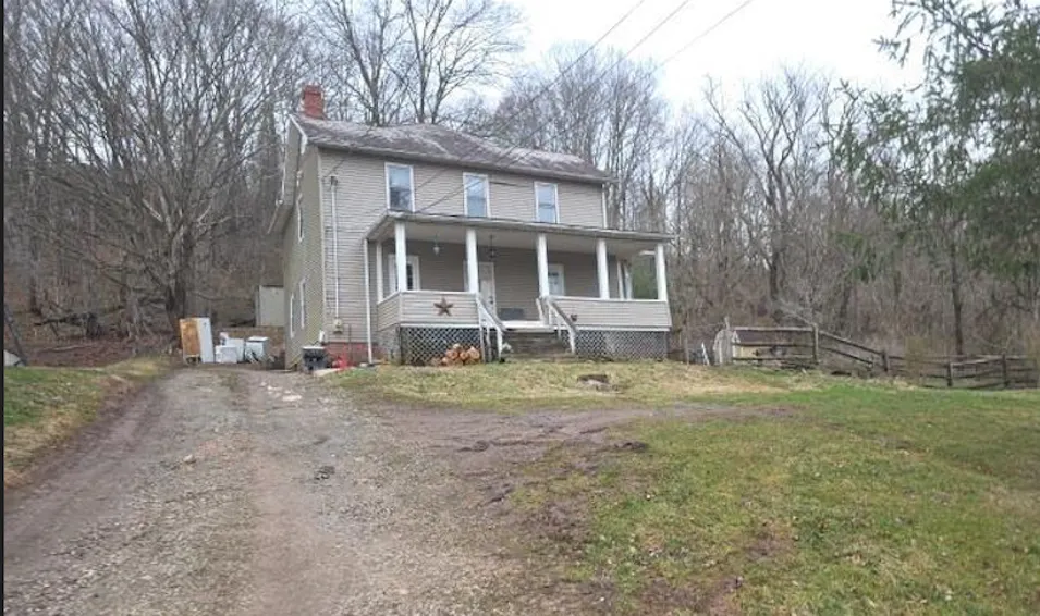 472 Muskingum Dr Marietta, OH 45750, Washington County