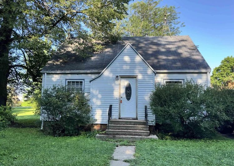 305 Whitten Ave Rowan, IA 50470, Wright County