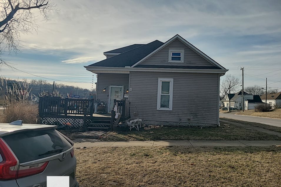 1102 Logan St Saint Joseph, MO 64505, Buchanan County