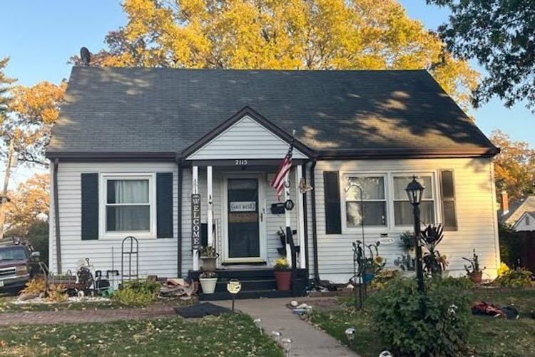 2115 N Fillmore St Davenport, IA 52804, Scott County