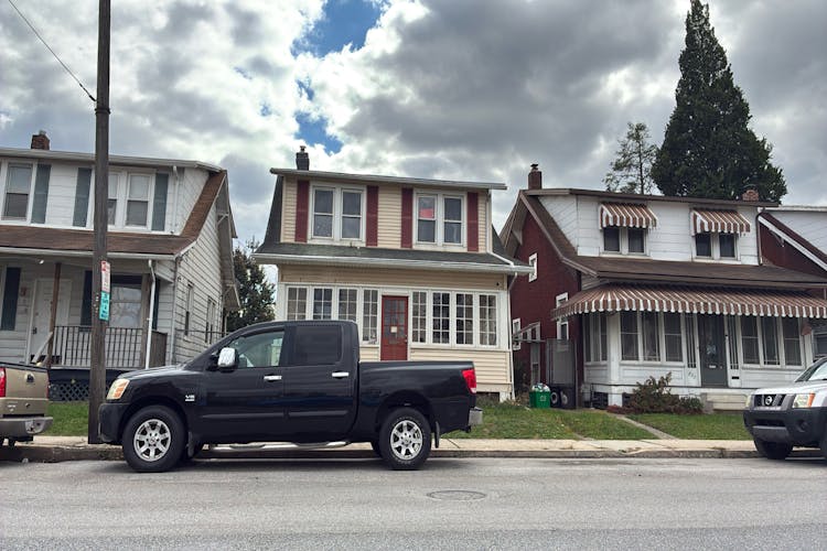 896 E Princess St York, PA 17403, York County