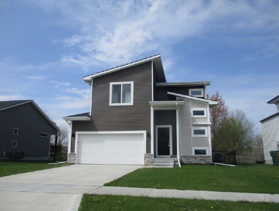 2813 Kestrel St Norwalk, IA 50211, Warren County