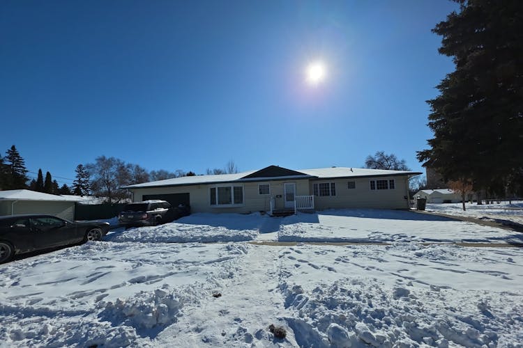 1605 5th Av S Moorhead, MN 56560, Clay County