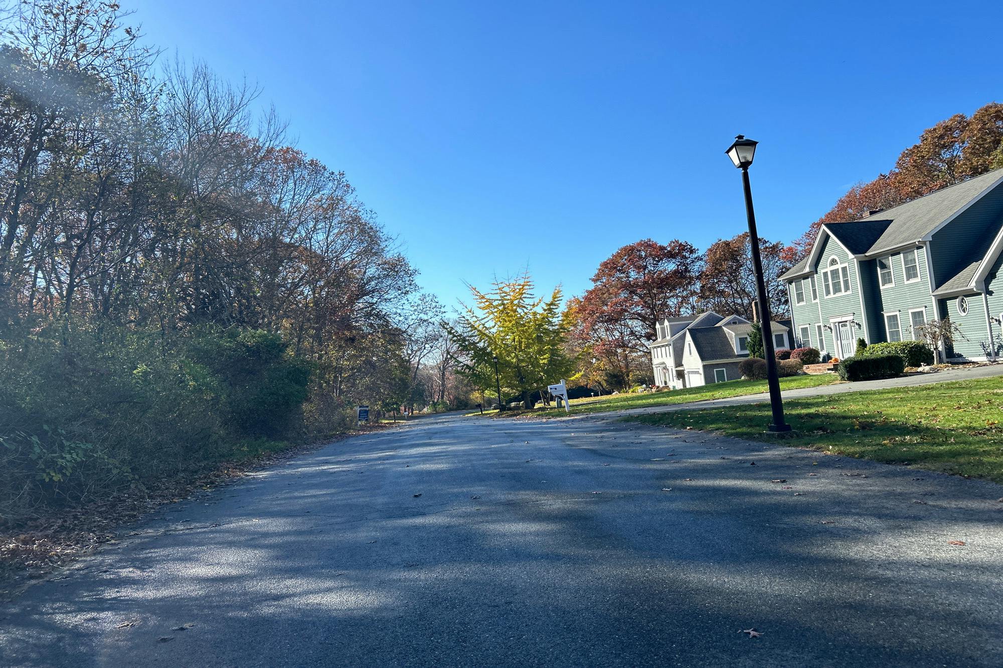 Sakonnet Ridge Dr, Tiverton, RI 02878