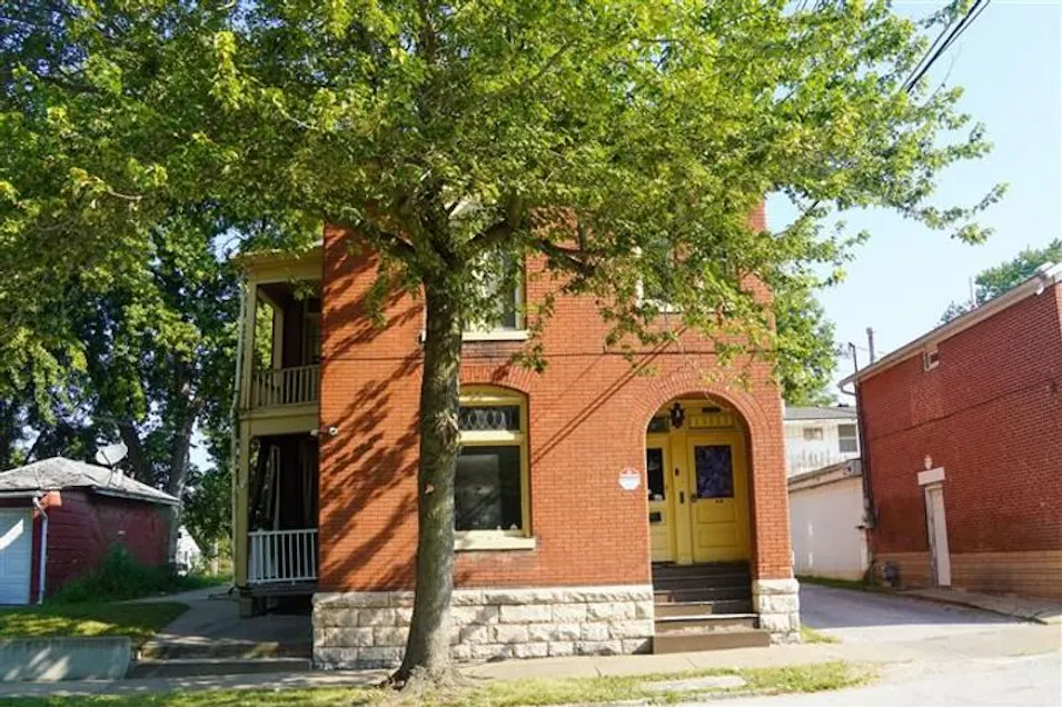 715 Spring St Quincy, IL 62301, Adams County