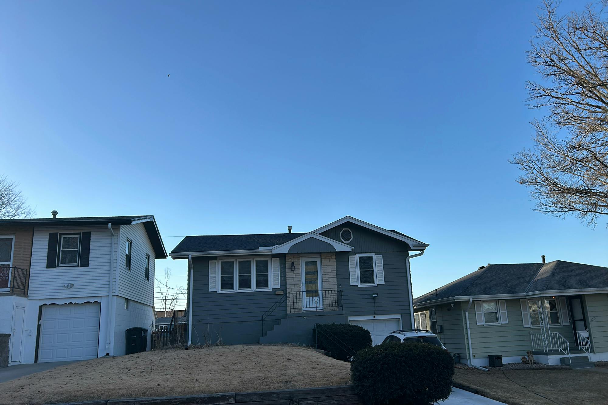 Oak St, Omaha, NE 68106