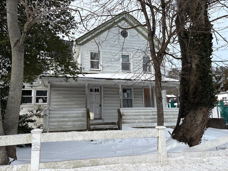 16 Canoe Place Roa Hampton Bays, NY 11946, Suffolk County