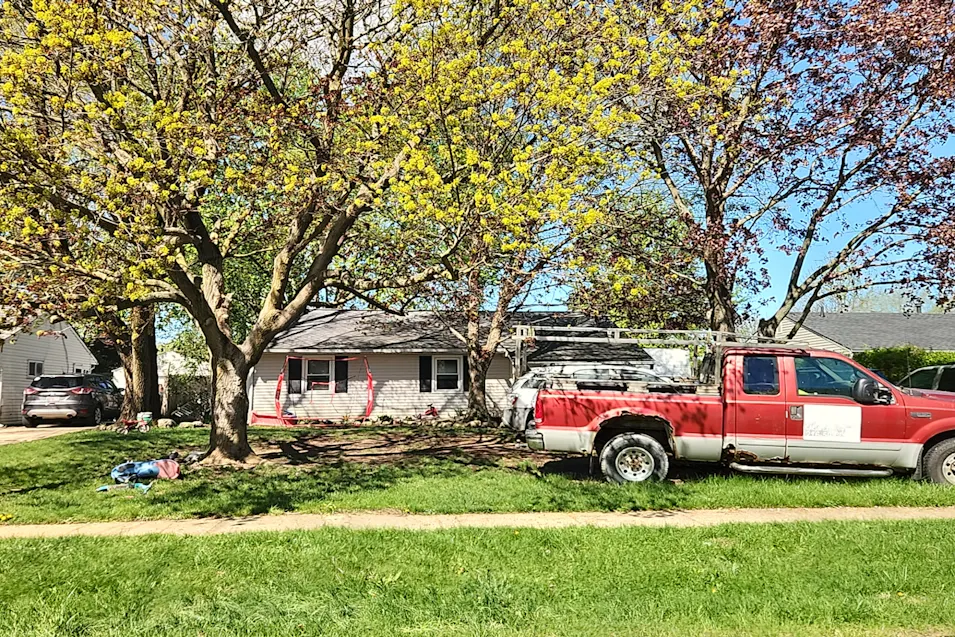 922 East Dr Sheffield Lake, OH 44054, Lorain County