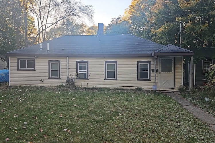 207n Osmun St Greenville, MI 48838, Montcalm County