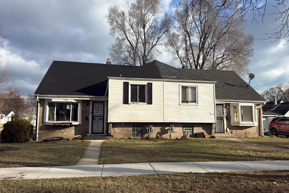 2304 East 98th Street Chicago, IL 60617, Cook County