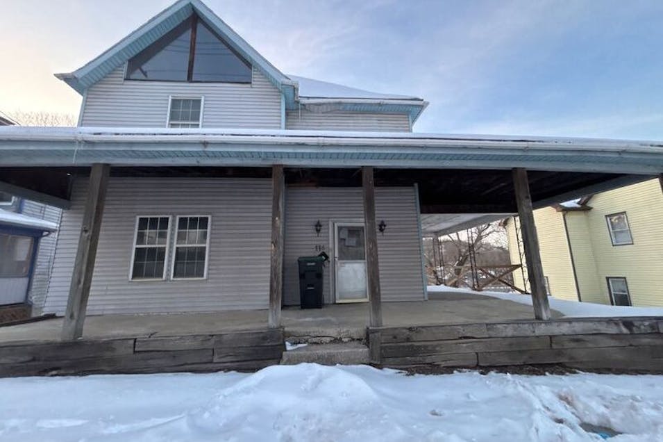 118 Center Ave Burgettstown, PA 15021, Washington County