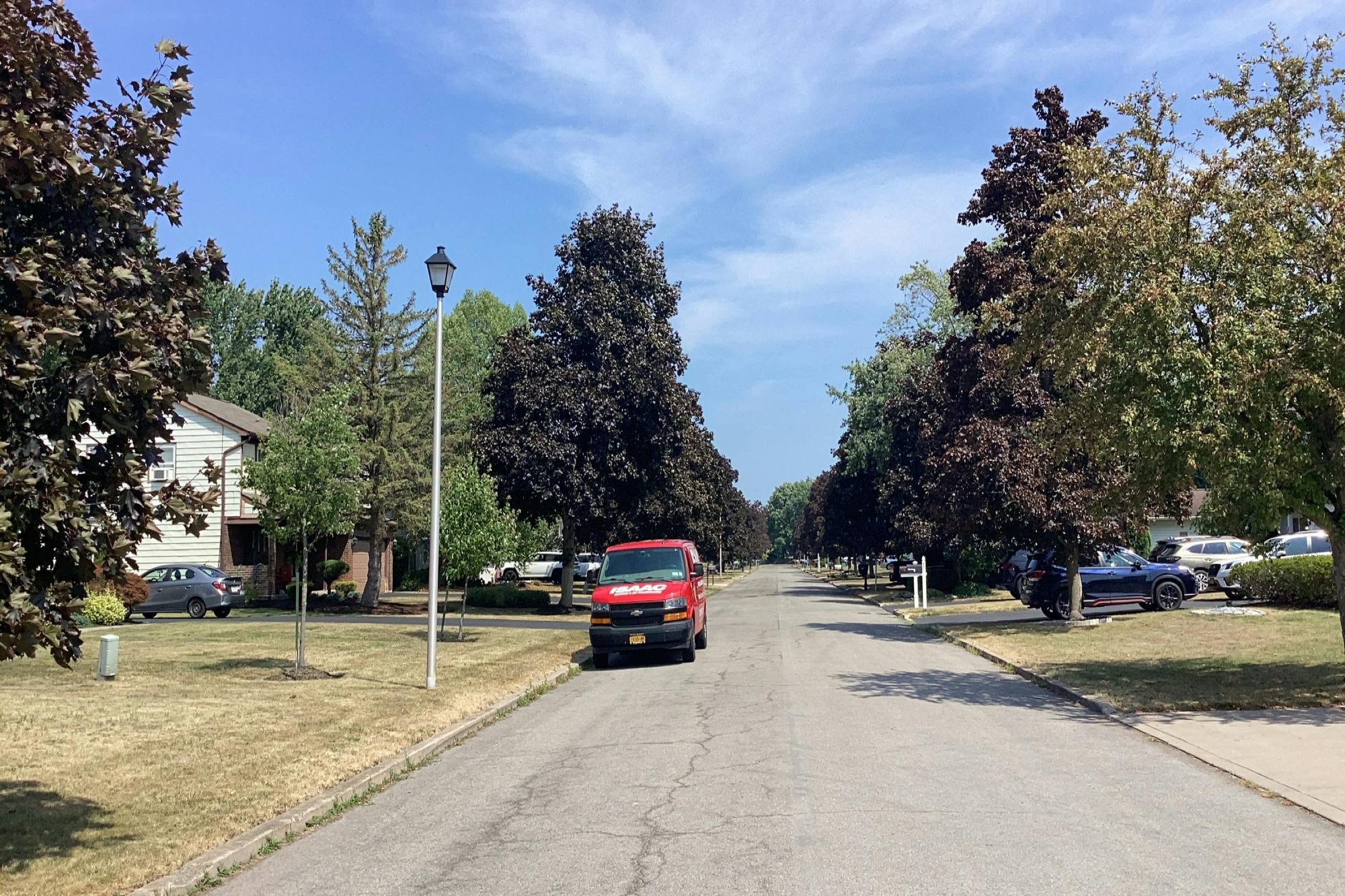Lindhurst Dr, Lockport, NY 14094