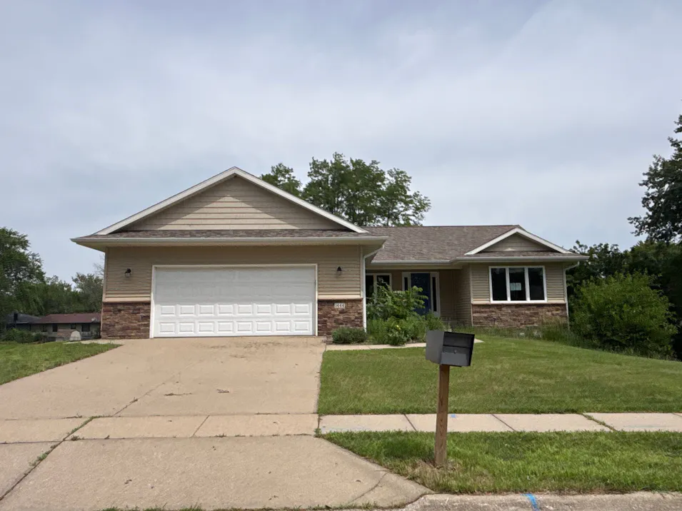 1444 Tofting Cir Iowa City, IA 52240, Johnson County