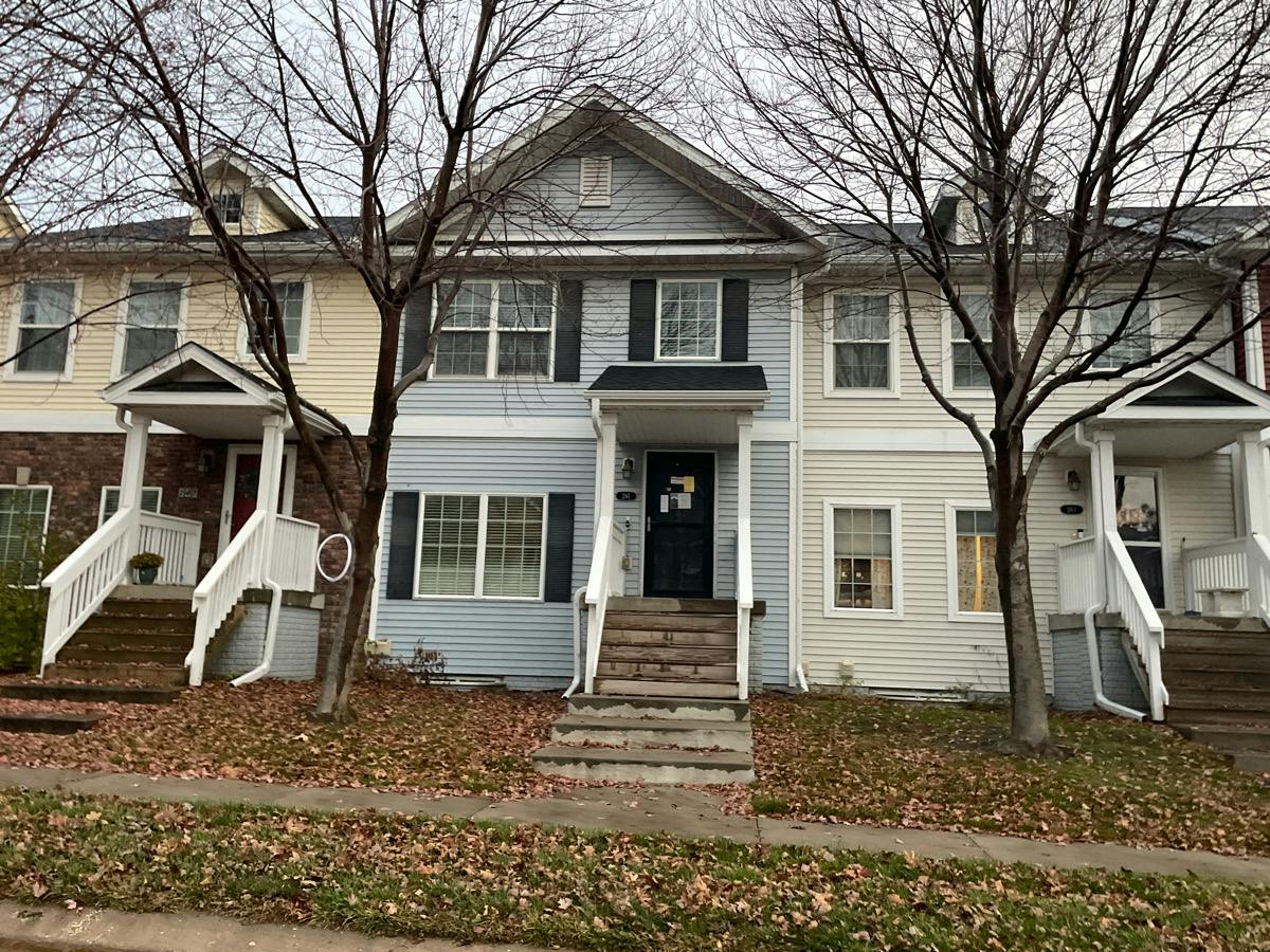 Booth Ave, Waukee, IA 50263