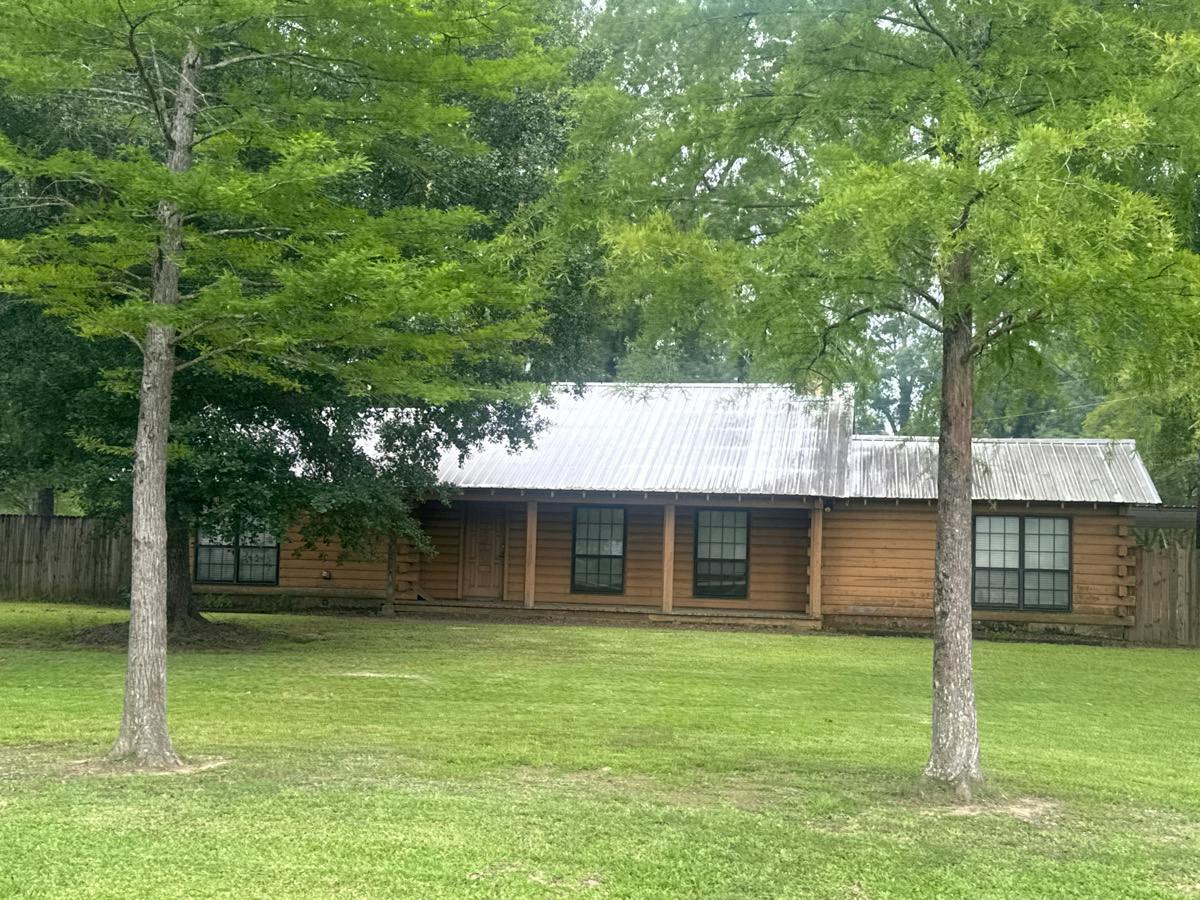 LA Highway 16 , Denham Springs, LA 70726