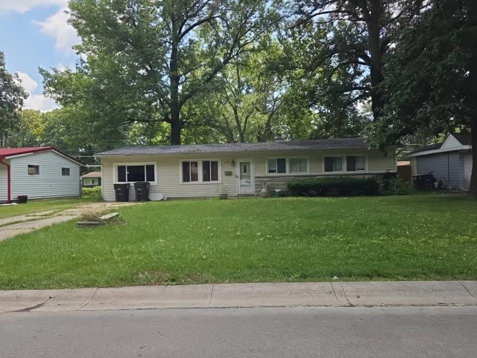 2430 Ormsby St Fort Wayne, IN 46806, Allen County