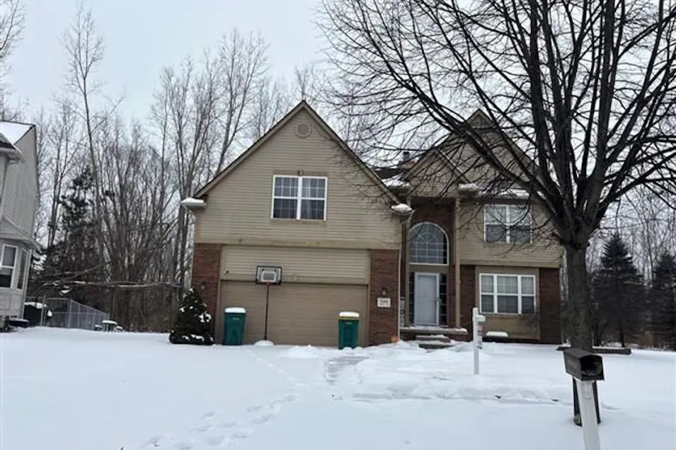 35901 Abbey Ct Romulus, MI 48175, Washtenaw County