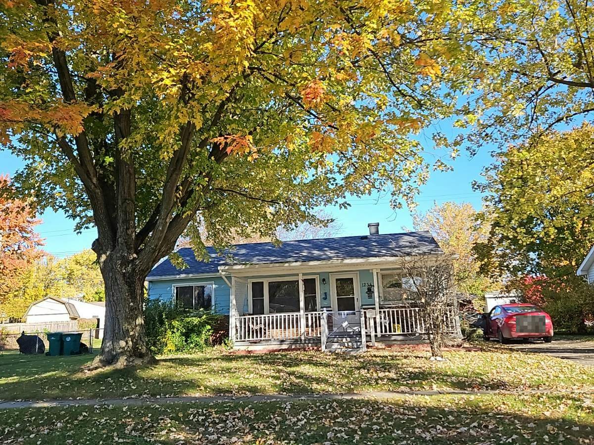 Duncan Ave, Ypsilanti, MI 48198