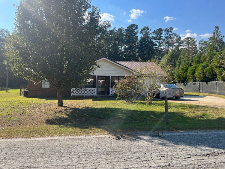 1469 7th St NW Cairo, GA 39828, Grady County