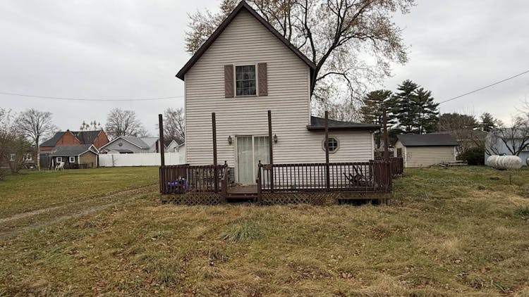 2907 Schlabach St Kimmell, IN 46760, Noble County